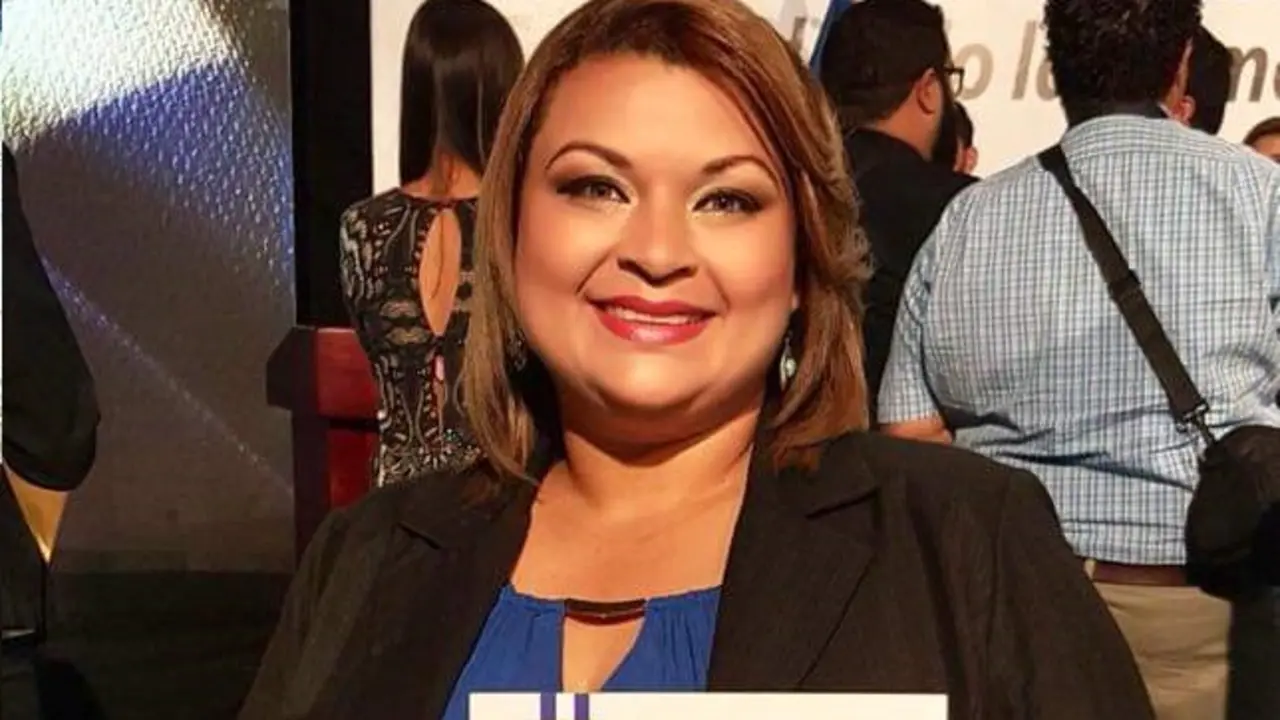 Claudia V&aacute;squez