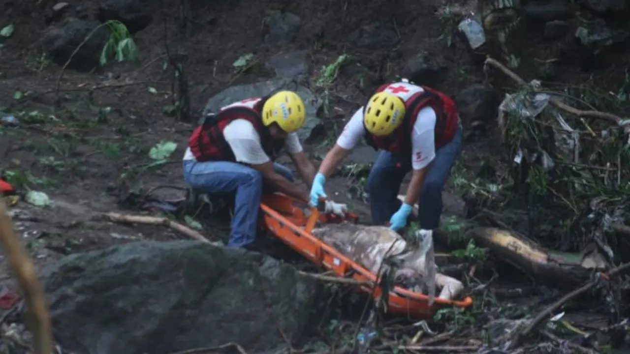 Mujer y ni&ntilde;o2