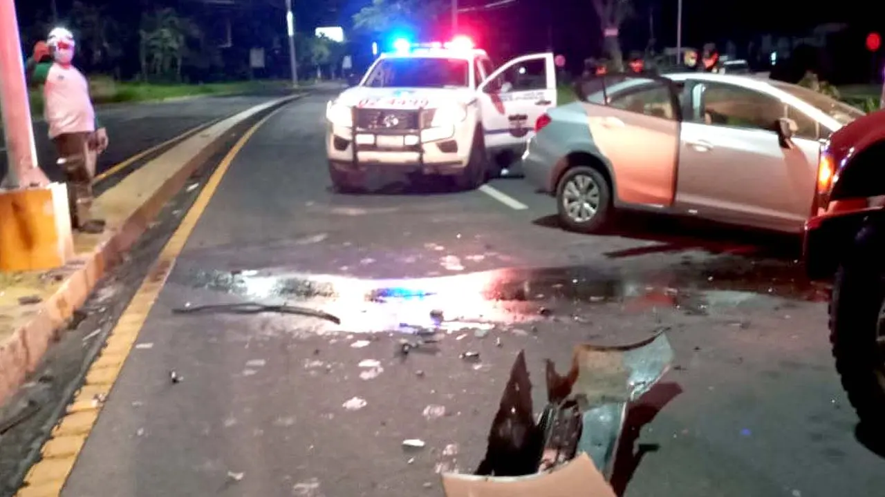 Accidente en Santa Ana Bomberos 1