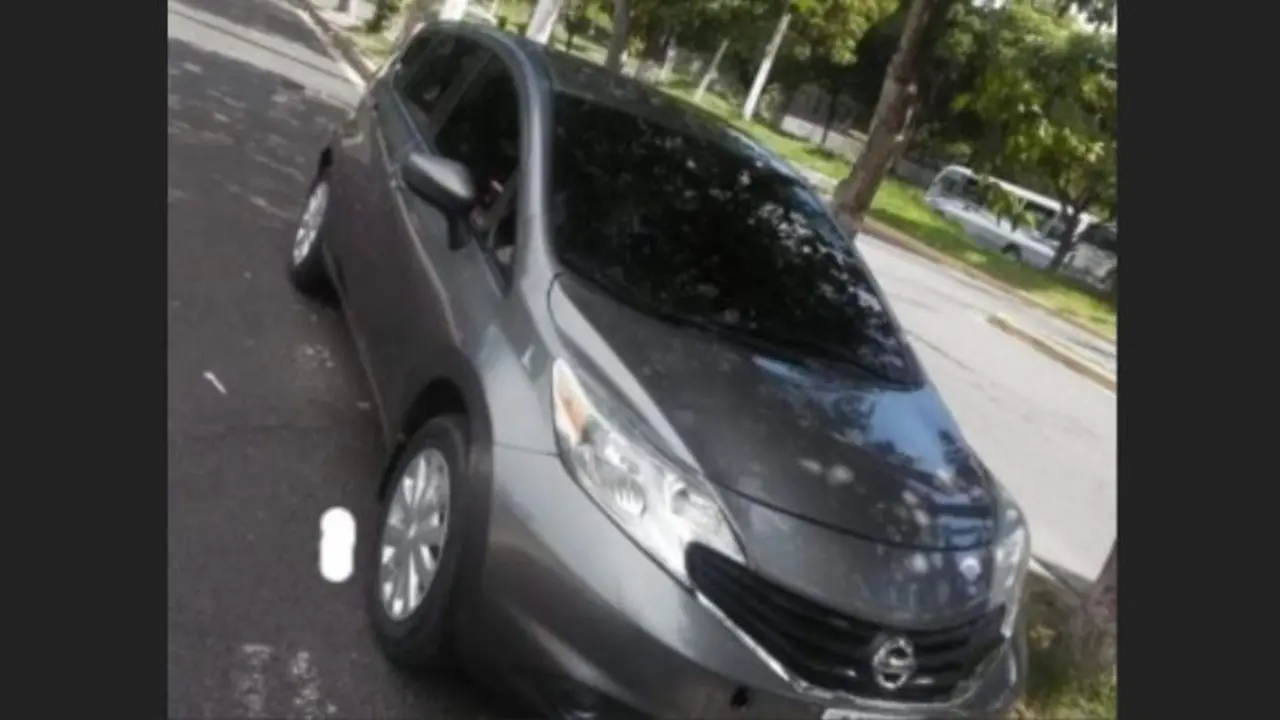 Ler roban el veh&iacute;culo a un Uber