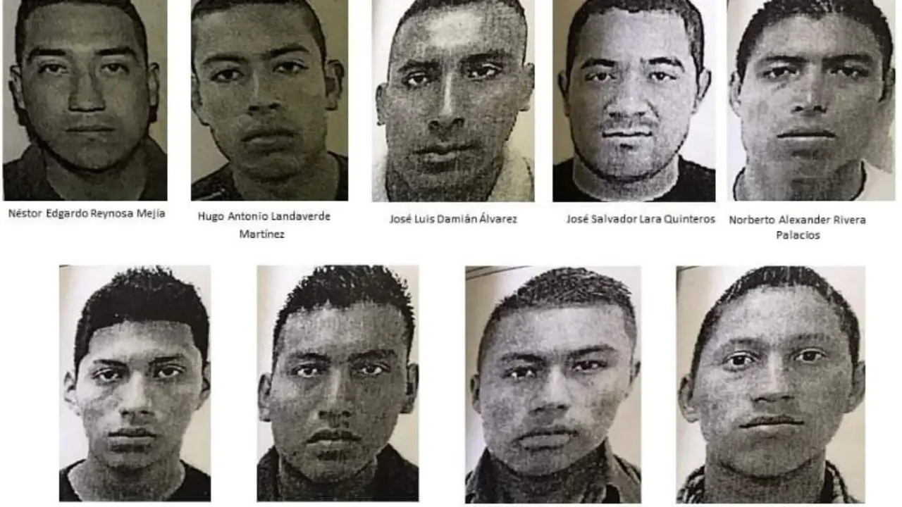 Polic&iacute;as y soldados