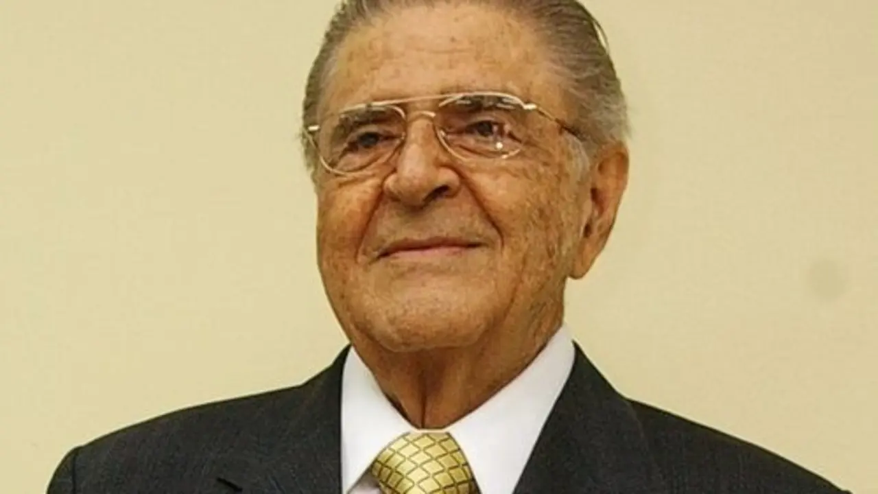 Ren&eacute; Fortin Maga&ntilde;a