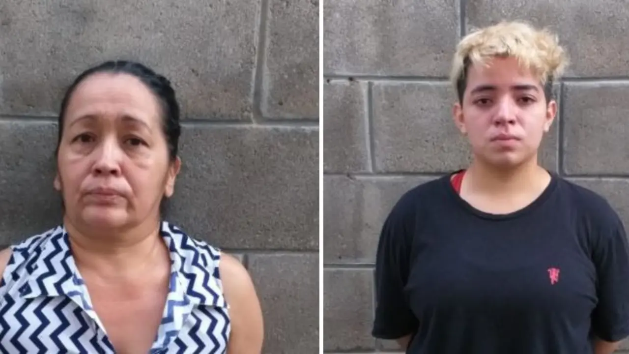 Madre e hija capturadas por extorsi&oacute;n