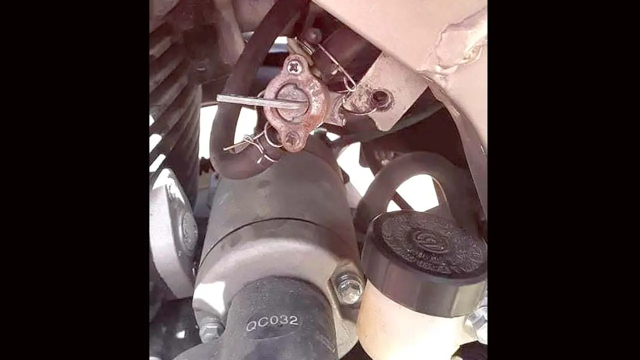 Sacan gasolina en M&eacute;dico Quir&uacute;rgico del Seguro Social Foto tomada de Motociclistas El Salvador