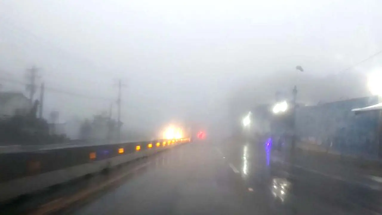 Lluvias provocan inundcaiones y derrumbes en calle al Puerto Fotos Mario Amaya 4