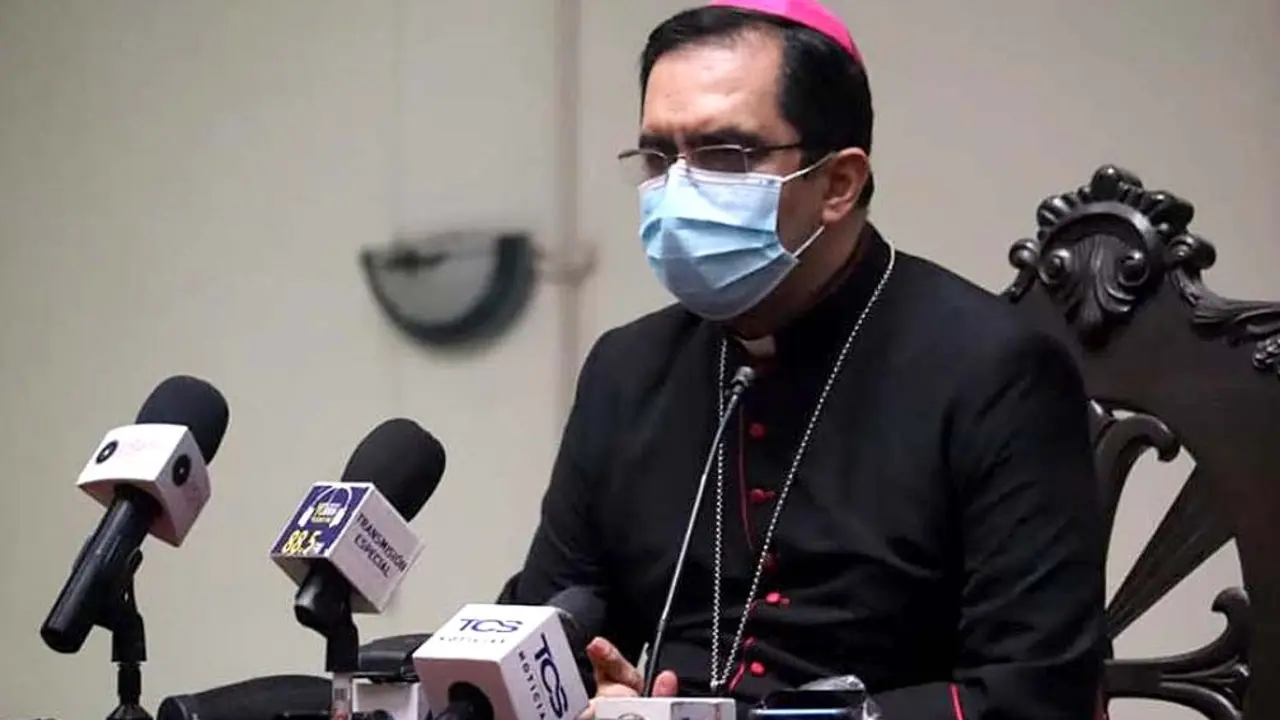 Arzobispo de San Salvador Monse&ntilde;or Escobar Alas Foto tomada del Arzobispado de San Salvador