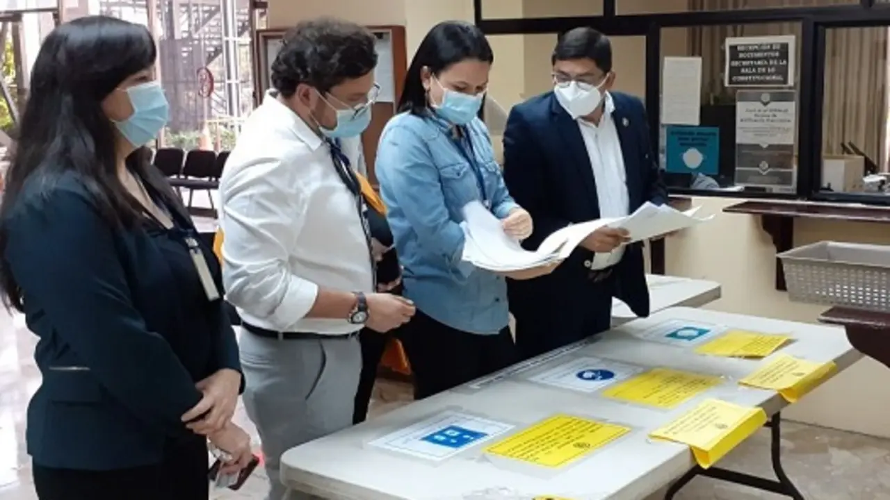 FMLN pide inconstitucionalidad IAIP 2