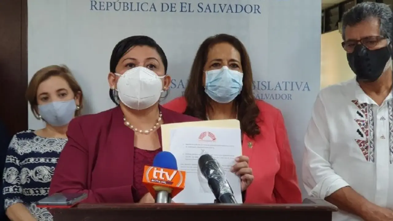 FMLN comisi&oacute;n pandemia