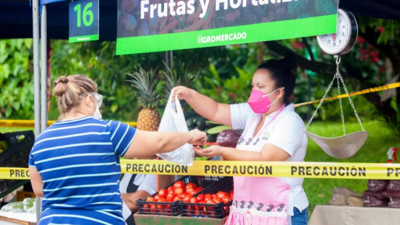 Agromercado del s&aacute;bado
