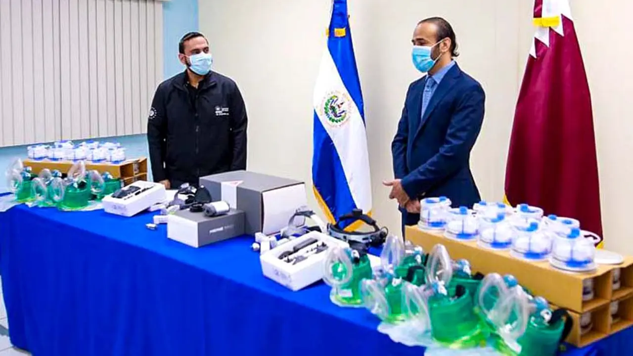 Qatar dona a El Salvador equipo e insumos para combatir el covid y otras enfermedades Foto tomada de la Secretar&iacute;a Prensa de la Presidencia 3