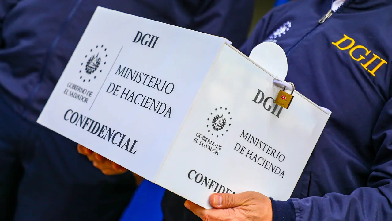 Hacienda evasi&oacute;n