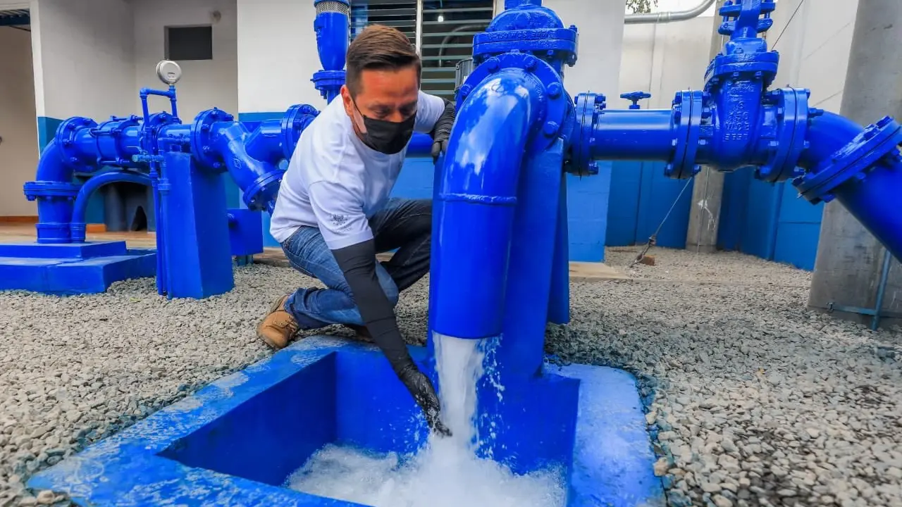 Frederick Ben&iacute;tez 2