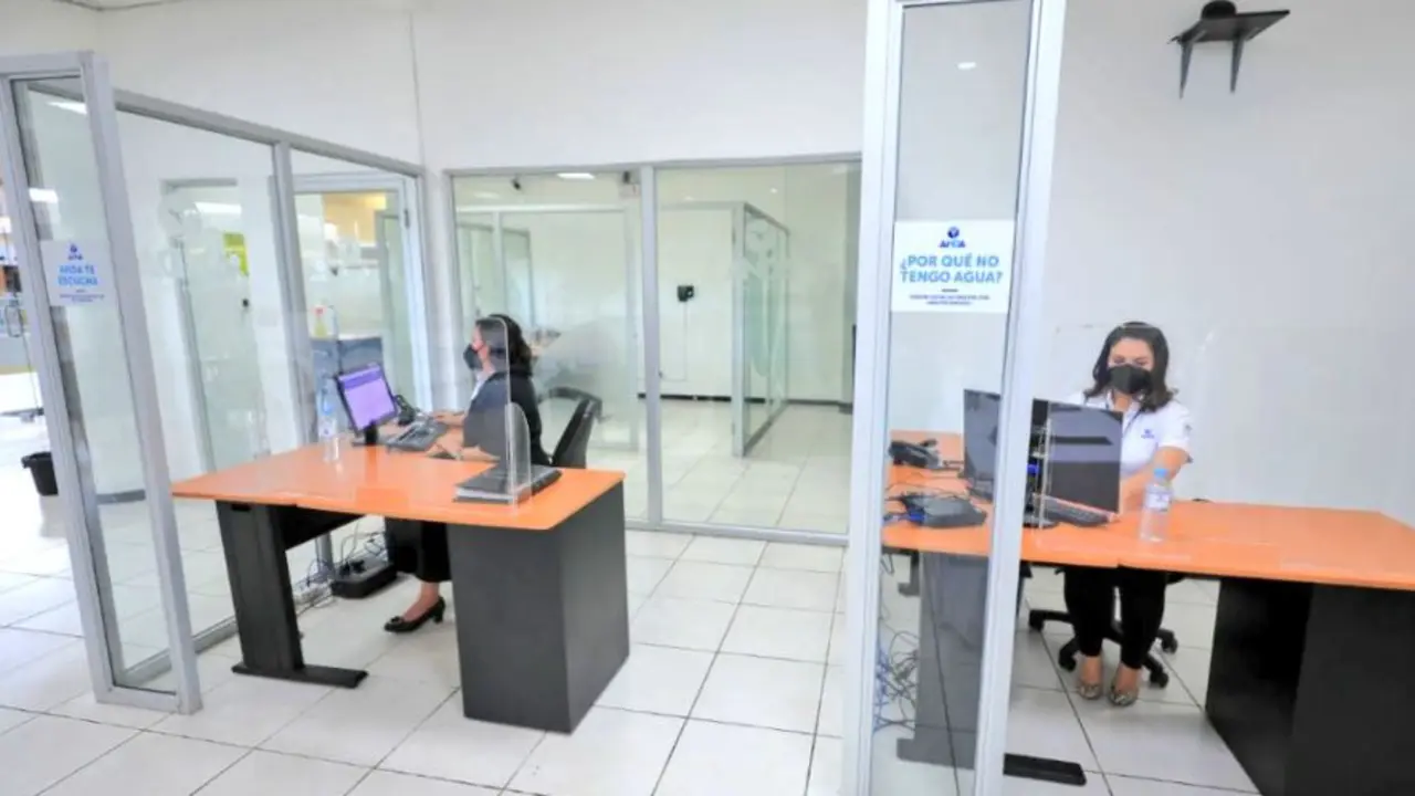 Dos ventanillas en Cascadas