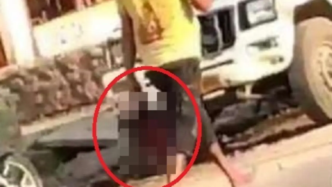 Hombre indio con cabeza de su esposa