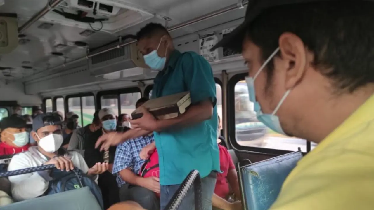 Devolvi&oacute; pasaje busero2