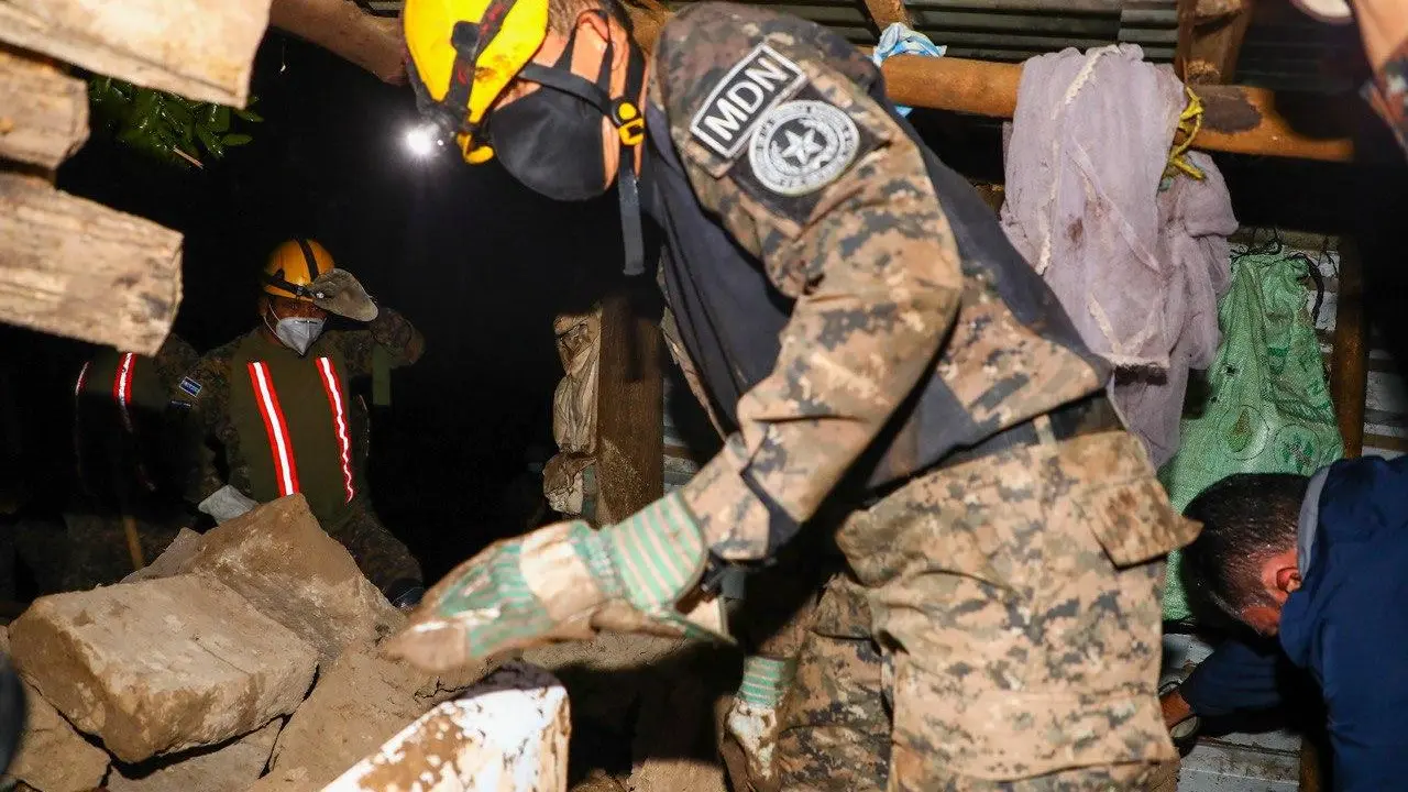 Ej&eacute;rcito en emergencia