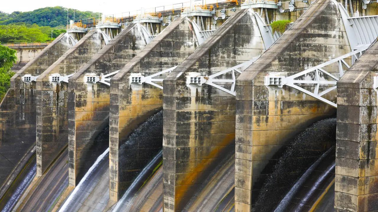 Central 5 de moviembre