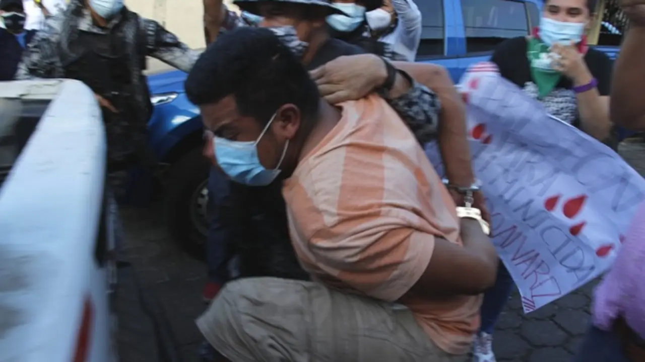 Atac&oacute; a su expareja con una piedra 2