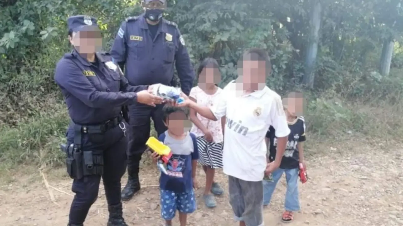 Polic&iacute;as del 911