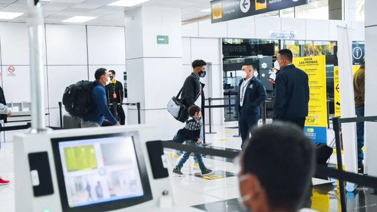 Pasajeros avi&oacute;n