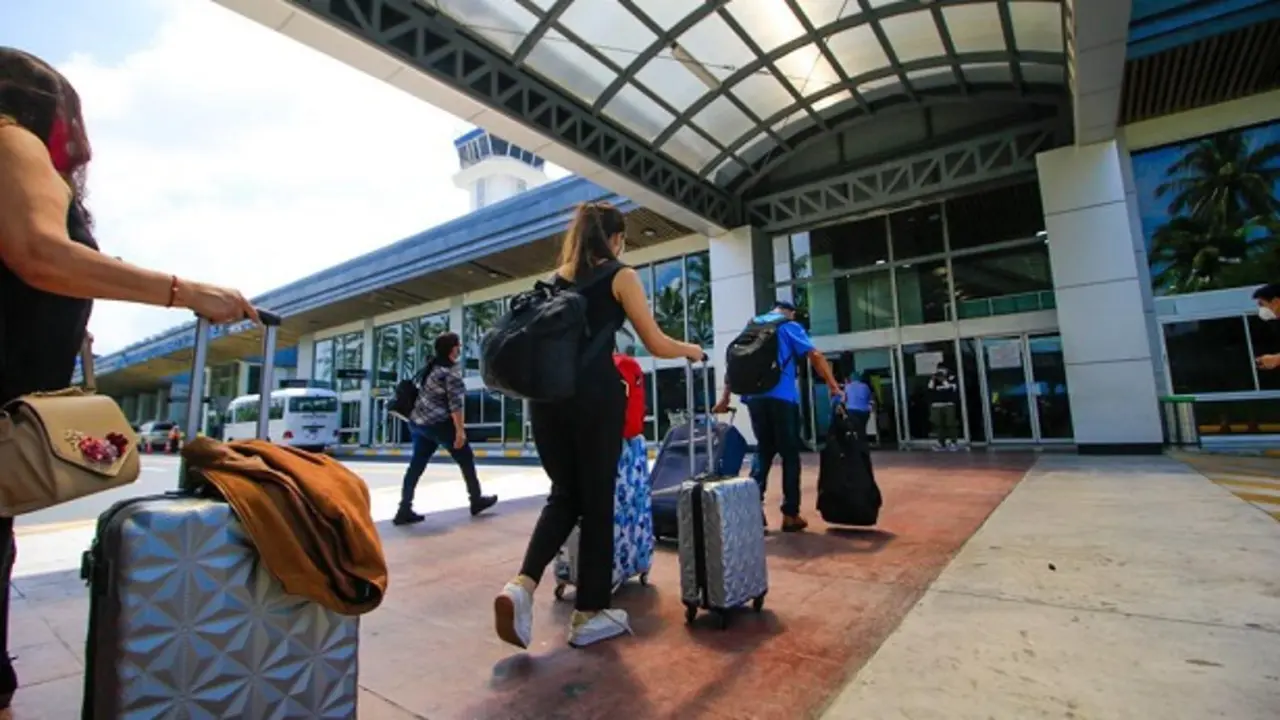 Pasajeros de avi&oacute;n