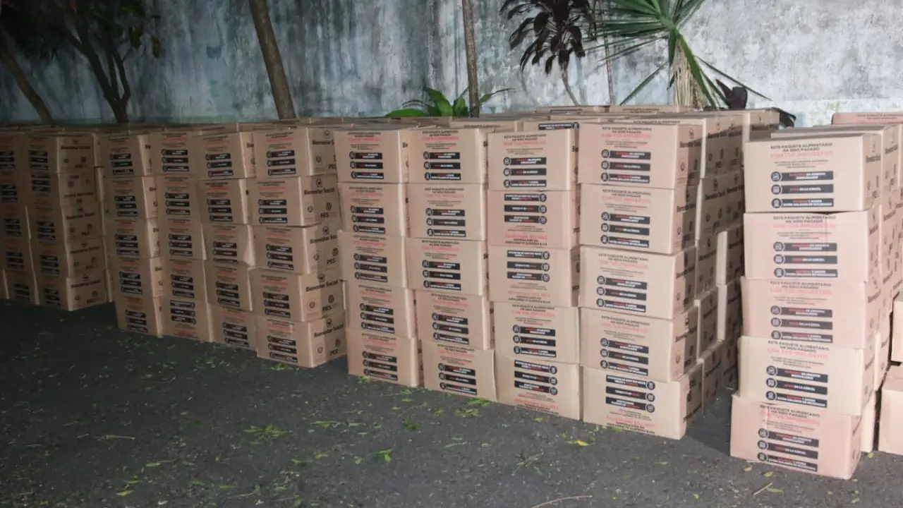 Paquetes del PES en sede del CD