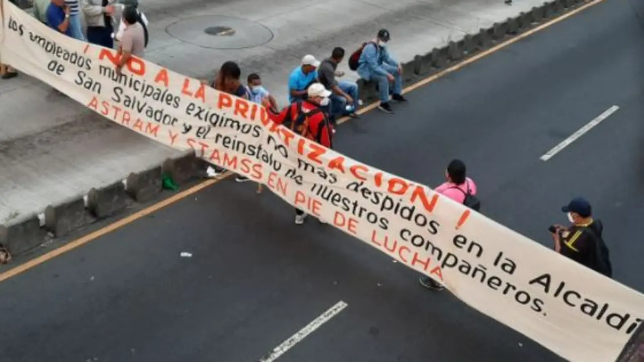 Sindicalistas en protesta
