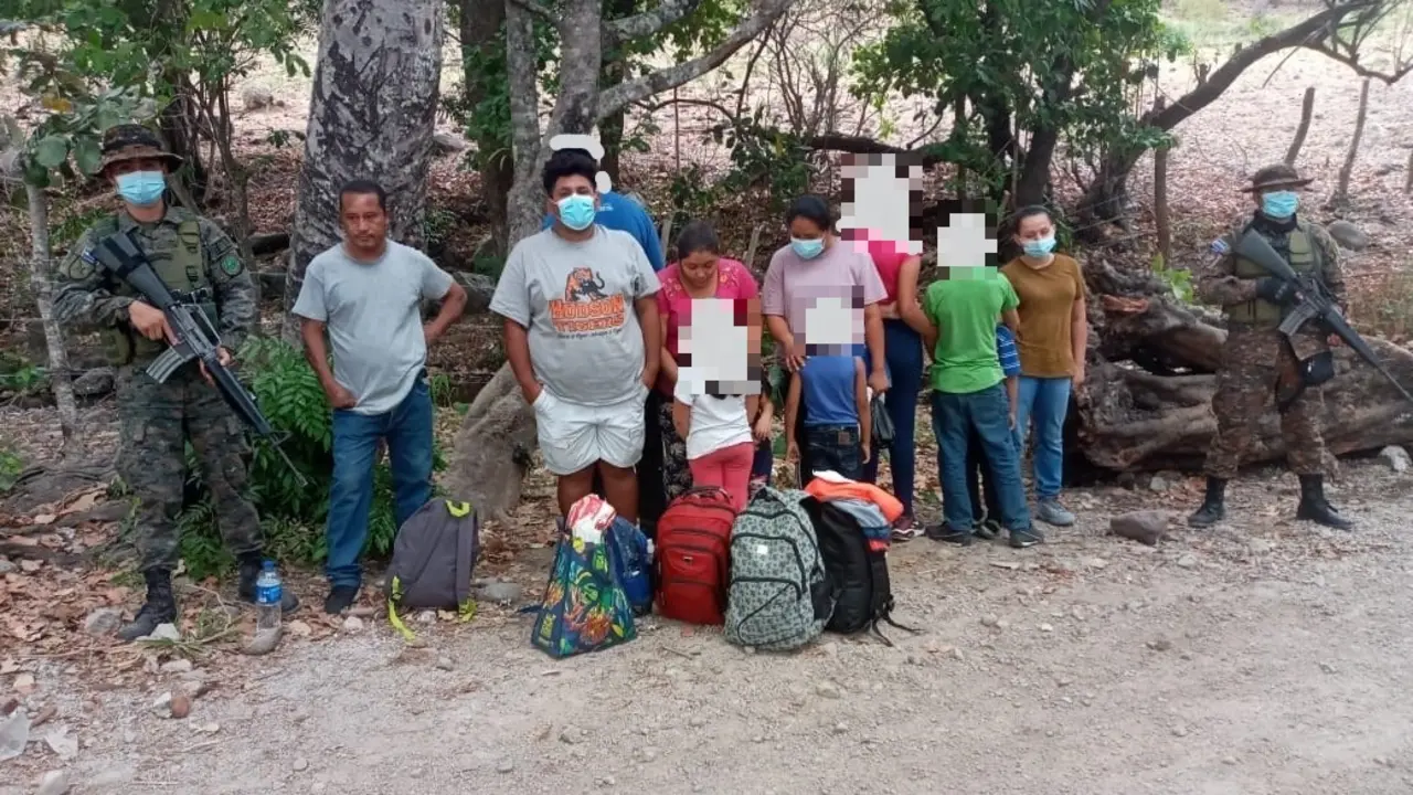 Intento salir del pa&iacute;s a Estados Unidos