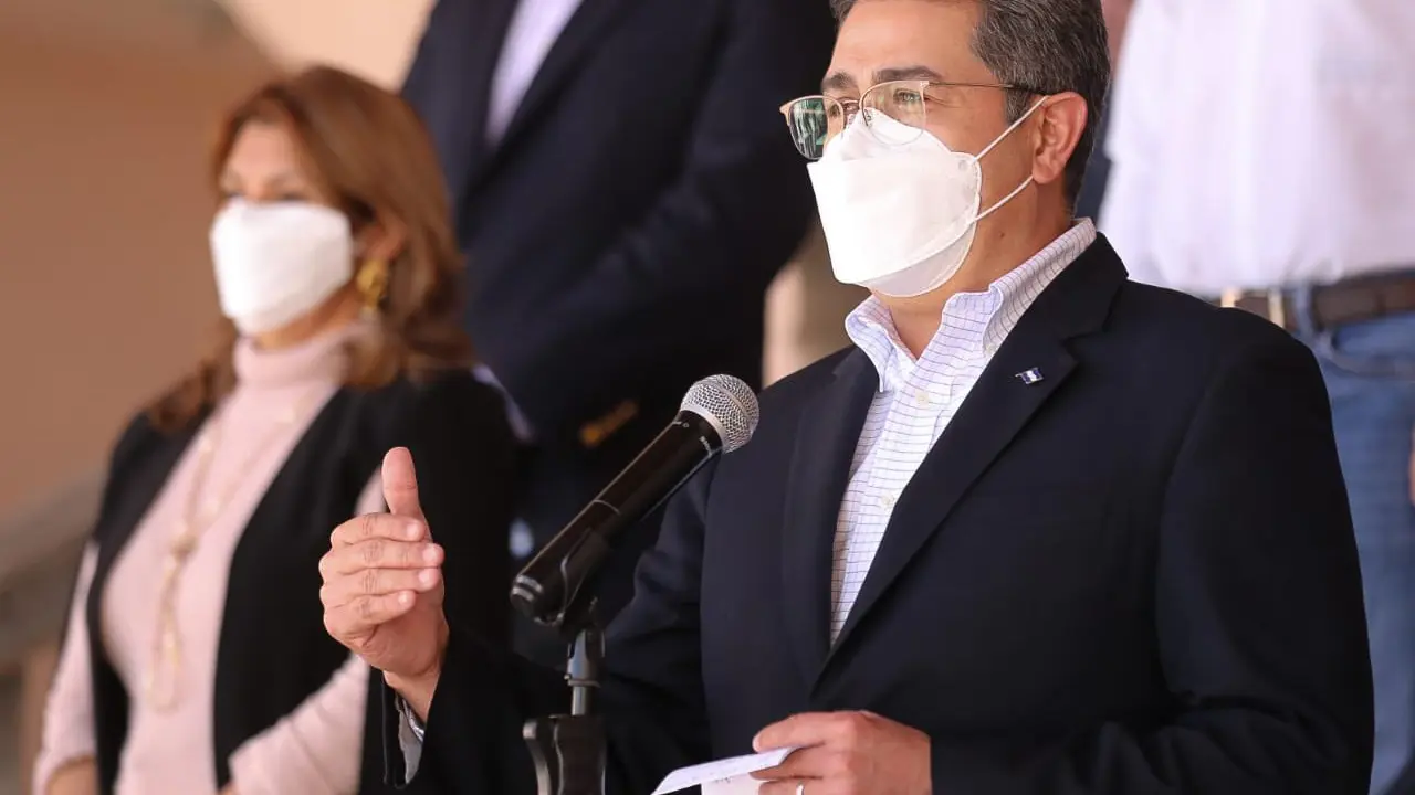 Juan Orlando Hern&aacute;ndez 2