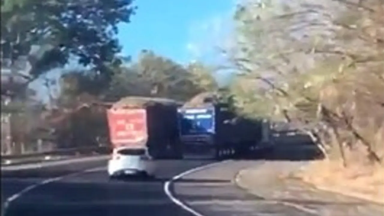 Conductores de rastras en El Litoral