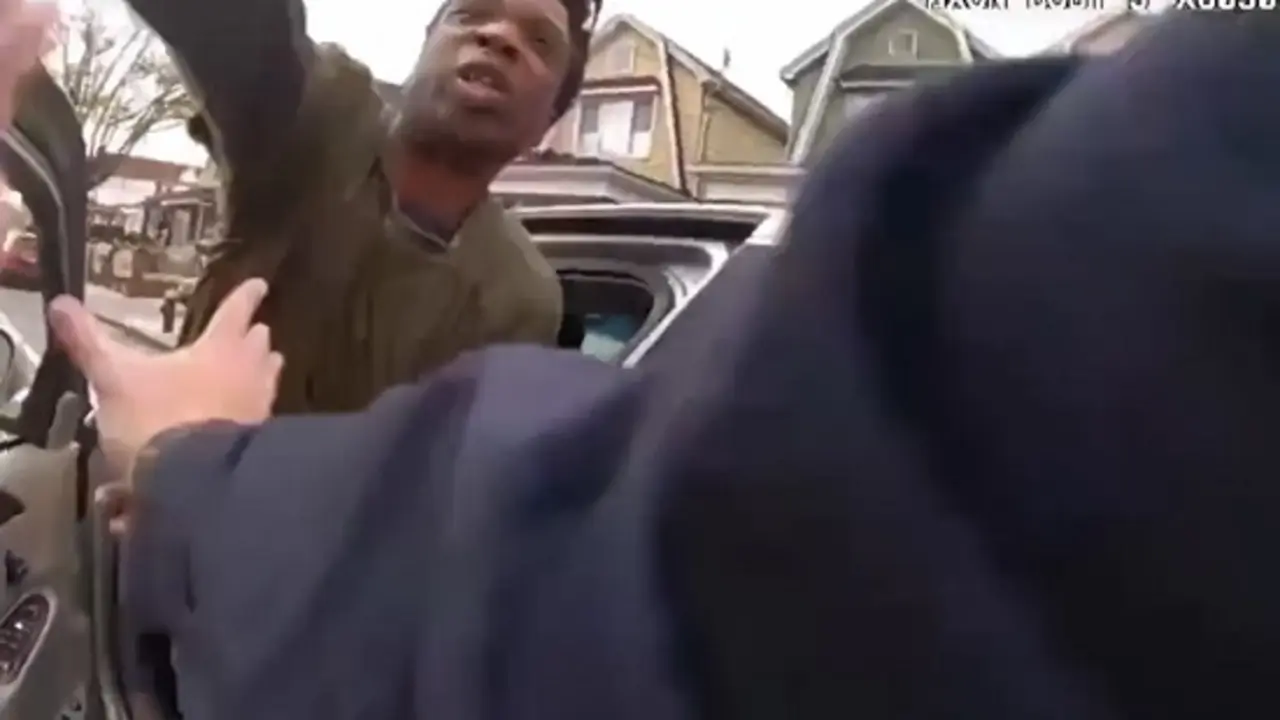 Bomba a polic&iacute;as