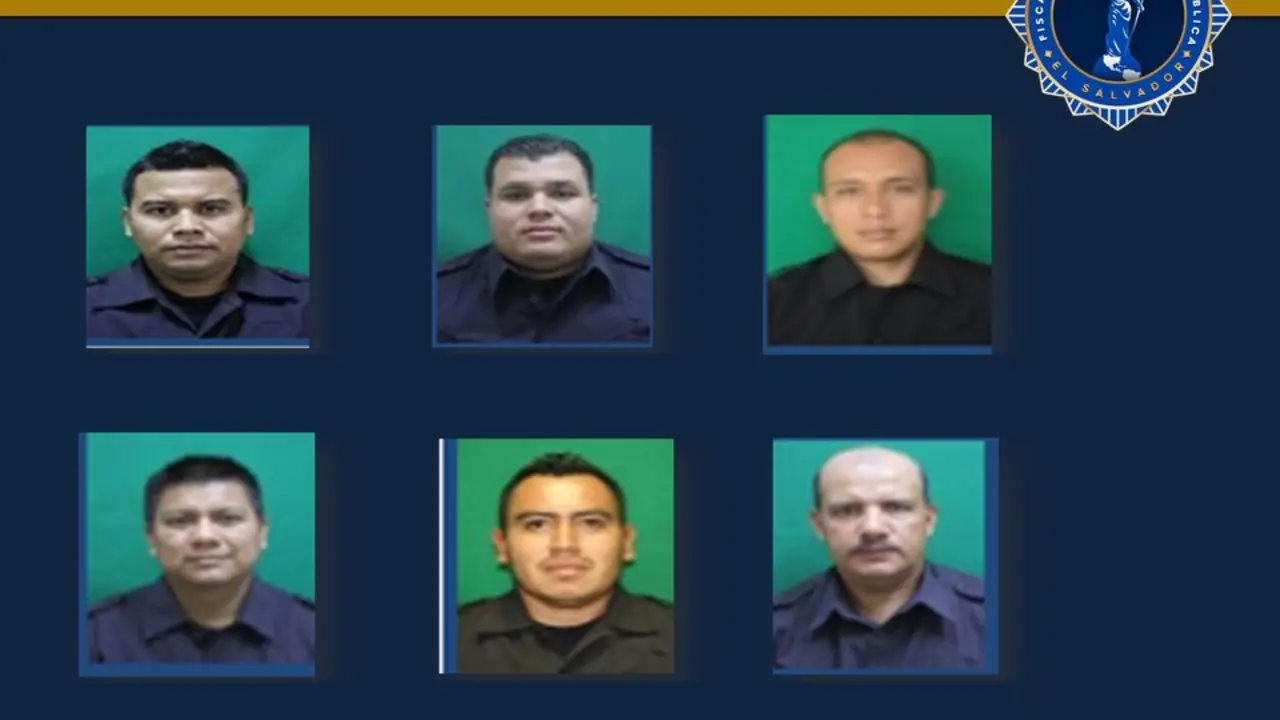 Polic&iacute;as arrestados