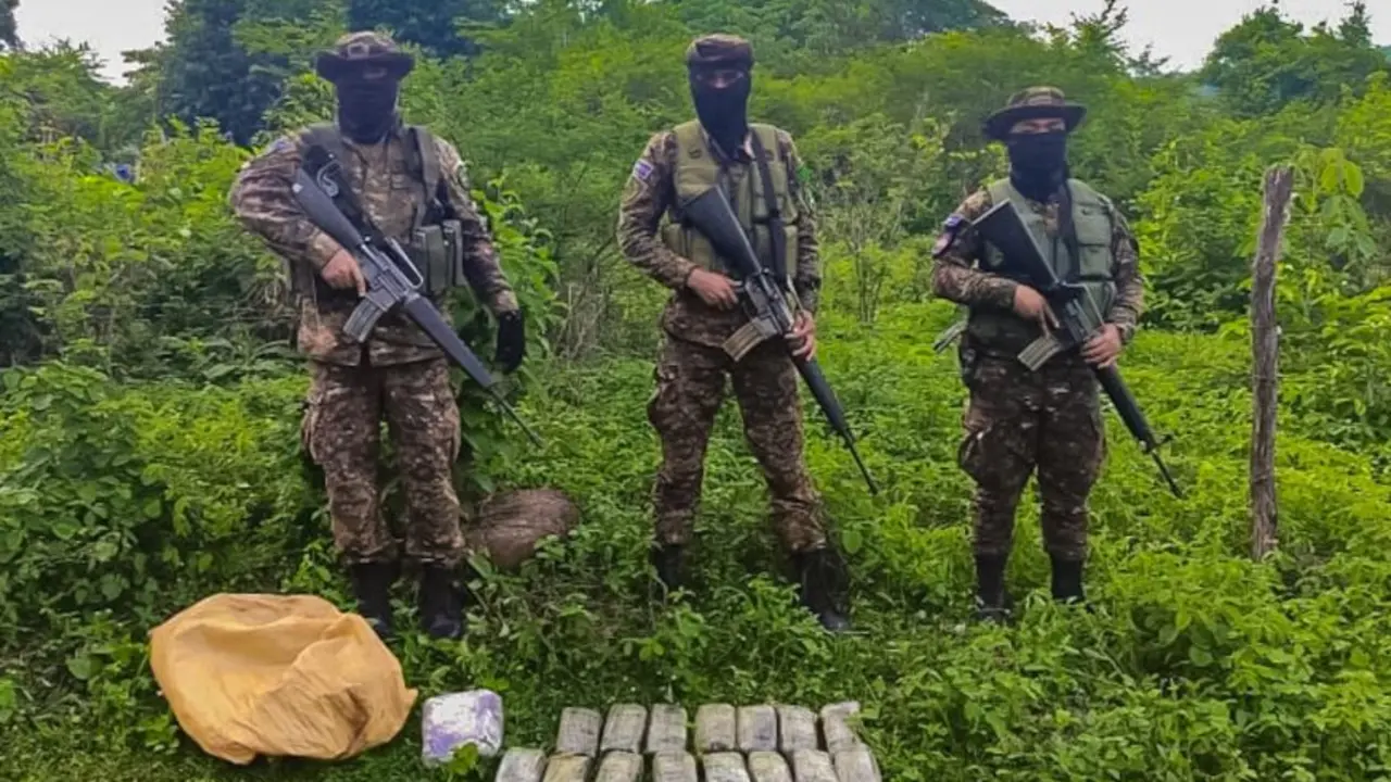 16 paquetes valorados en m&aacute;s de $15,000