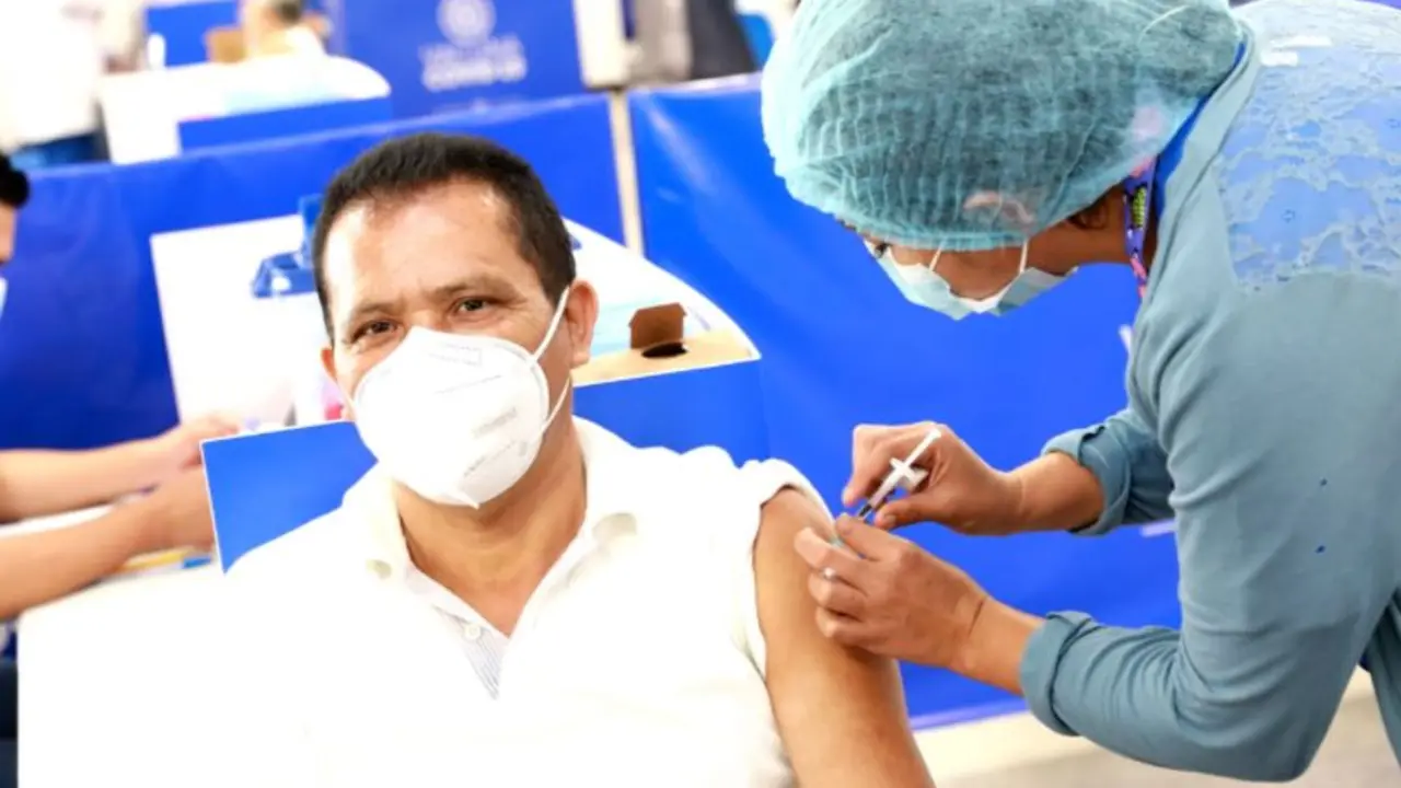 Vacunaci&oacute;n para mayores de 35 a&ntilde;os