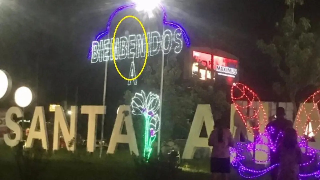 Retiran r&oacute;tulo en Santa Ana