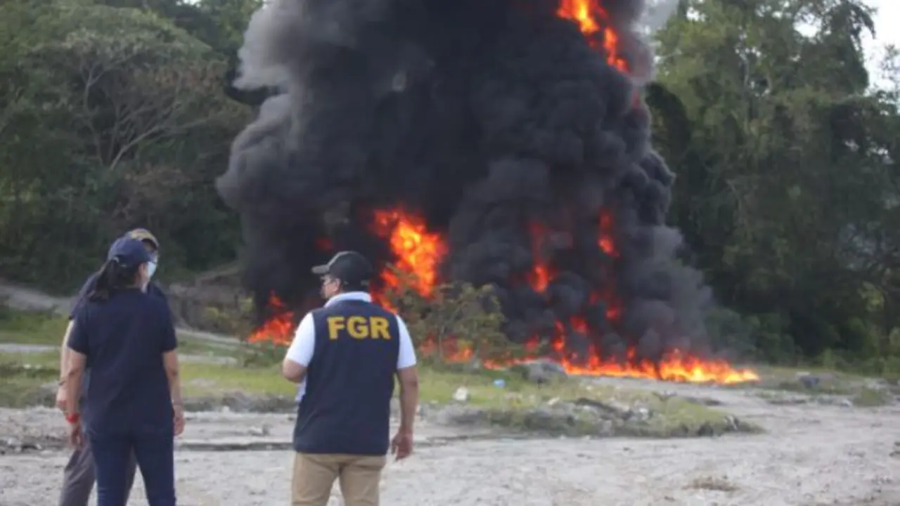 Queman 1,370 killos de coca&iacute;na