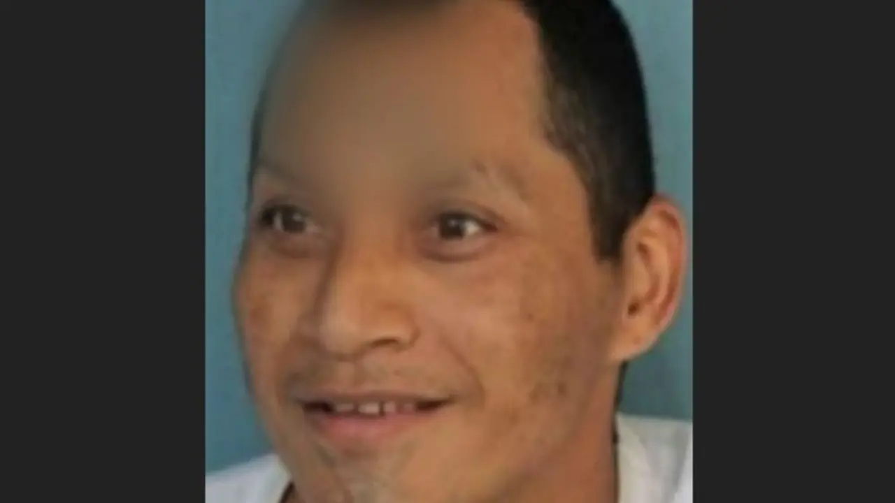 Extorsionaba a dos empleados de la Corte