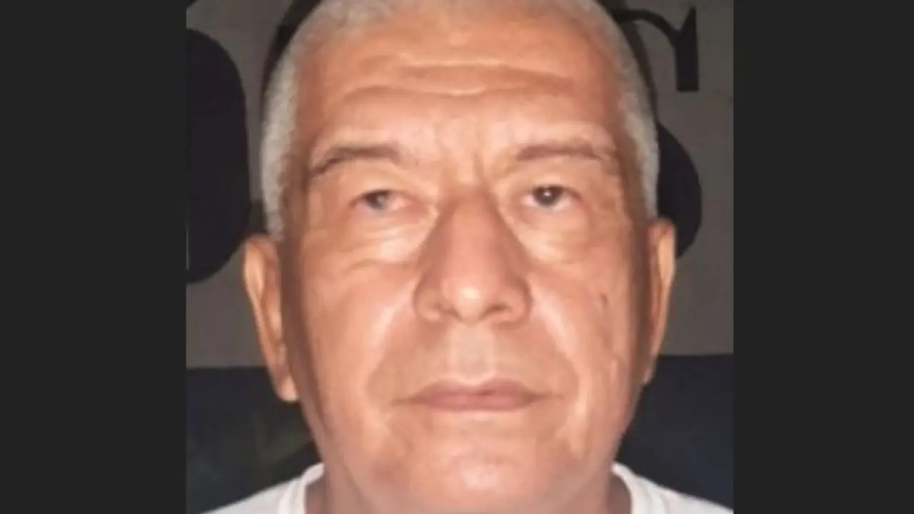 Falsific&oacute; firmab