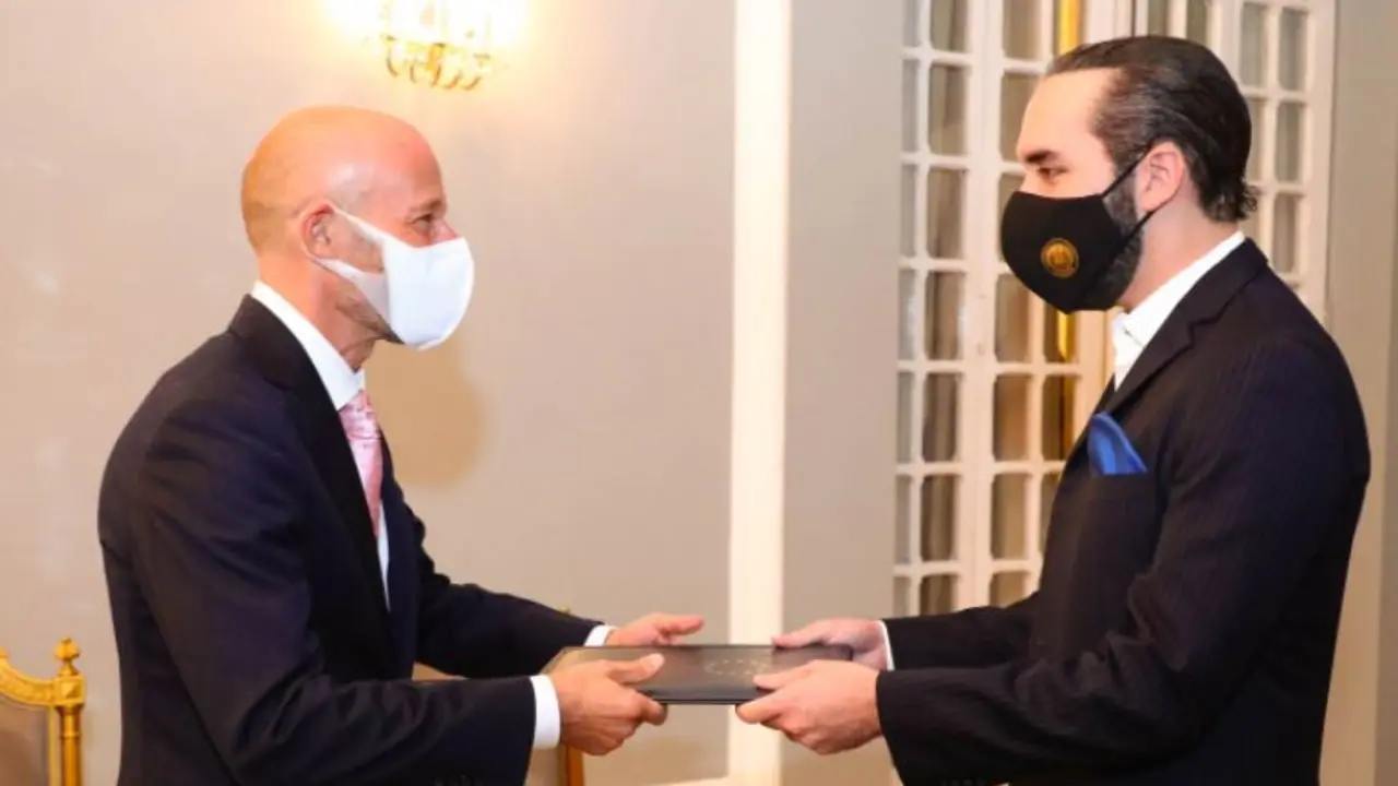 Credenciales del nuevo embajador