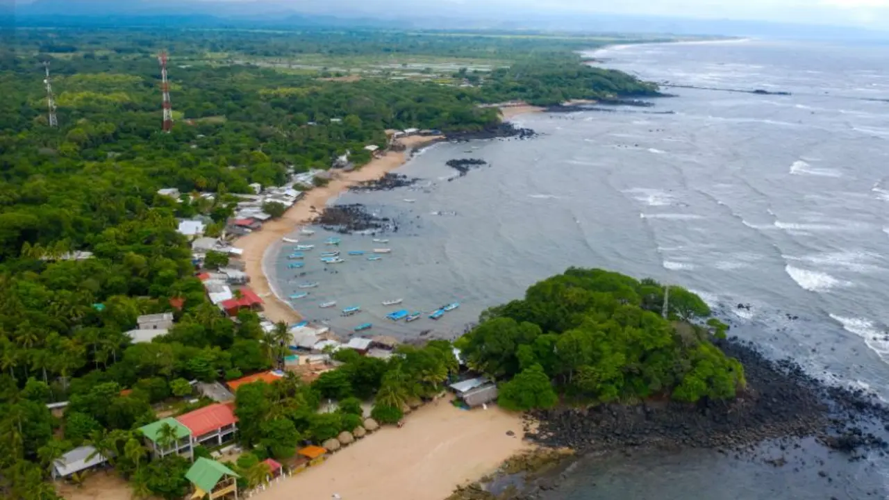 Playa Los C&oacute;banos