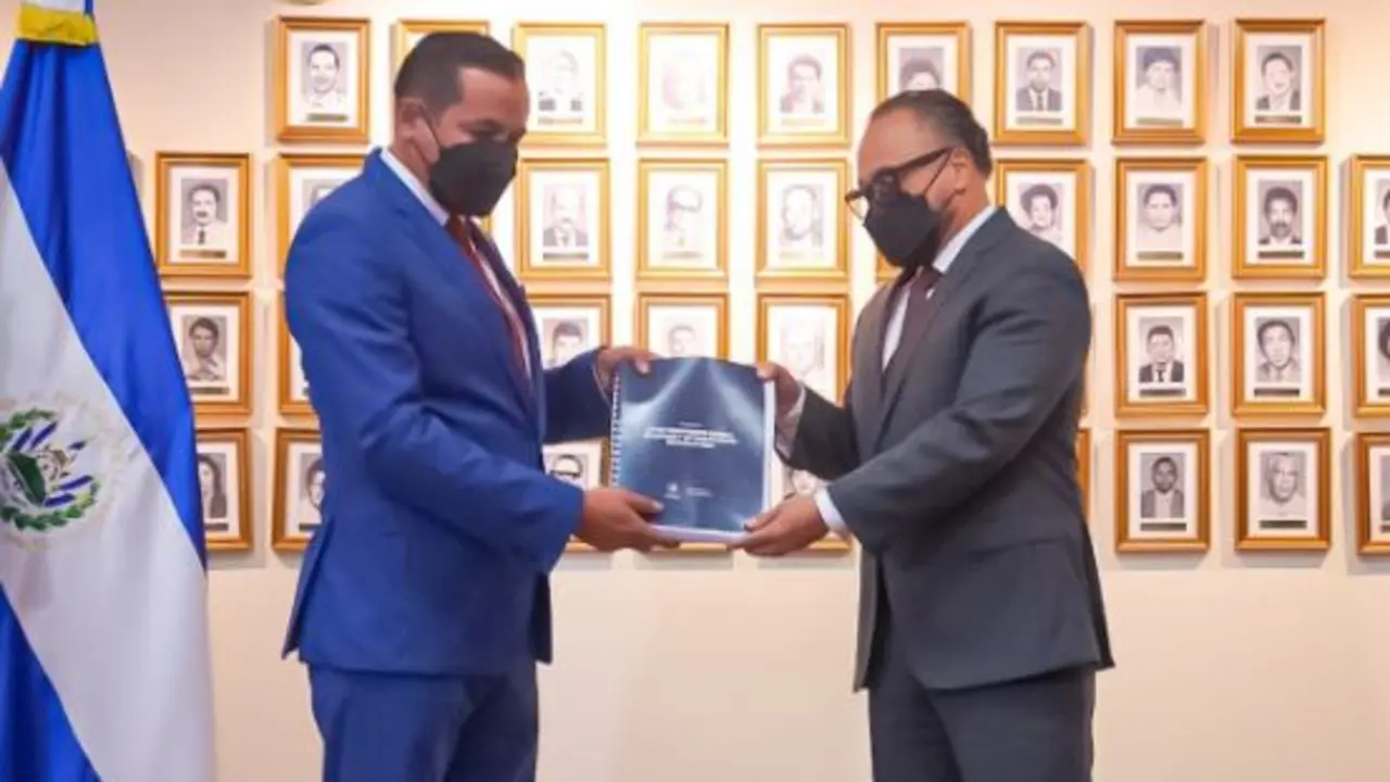 Hacienda presenta presupuesto 2022