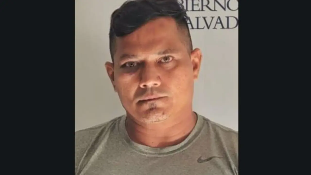 Dispar&oacute; al aire e hiri&oacute; a mujer