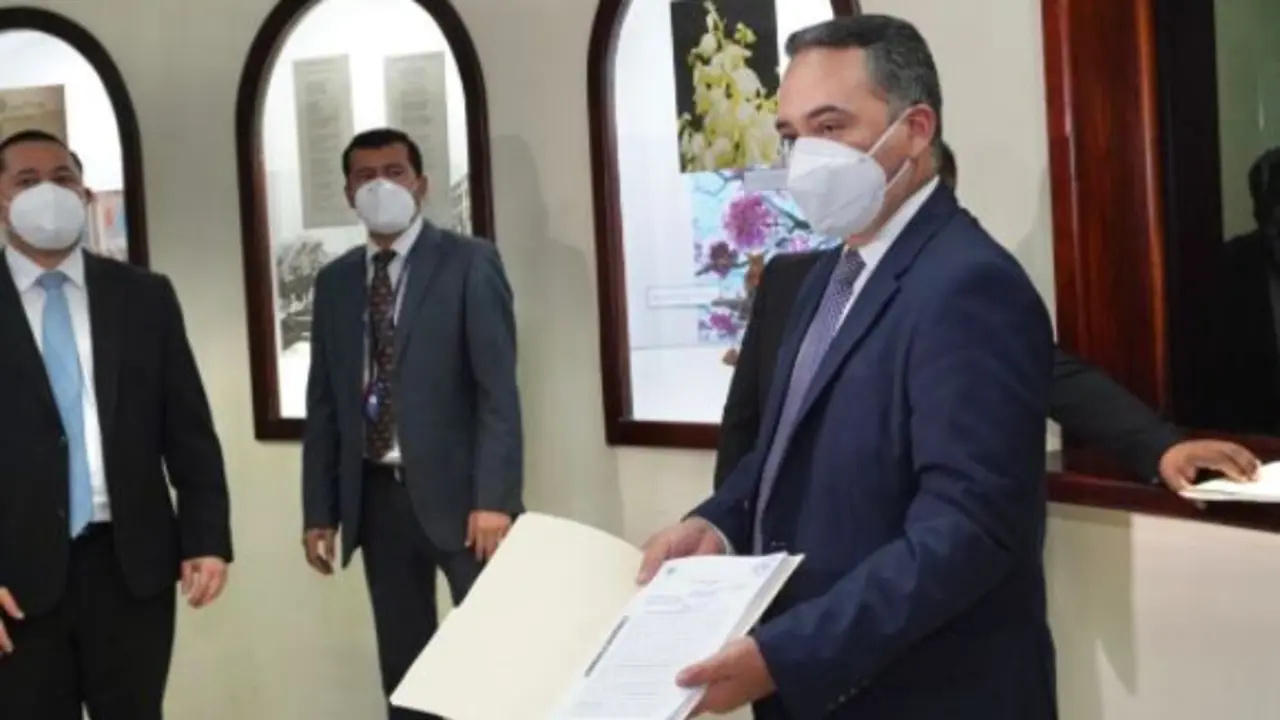 Notificaci&oacute;n contra Quijano