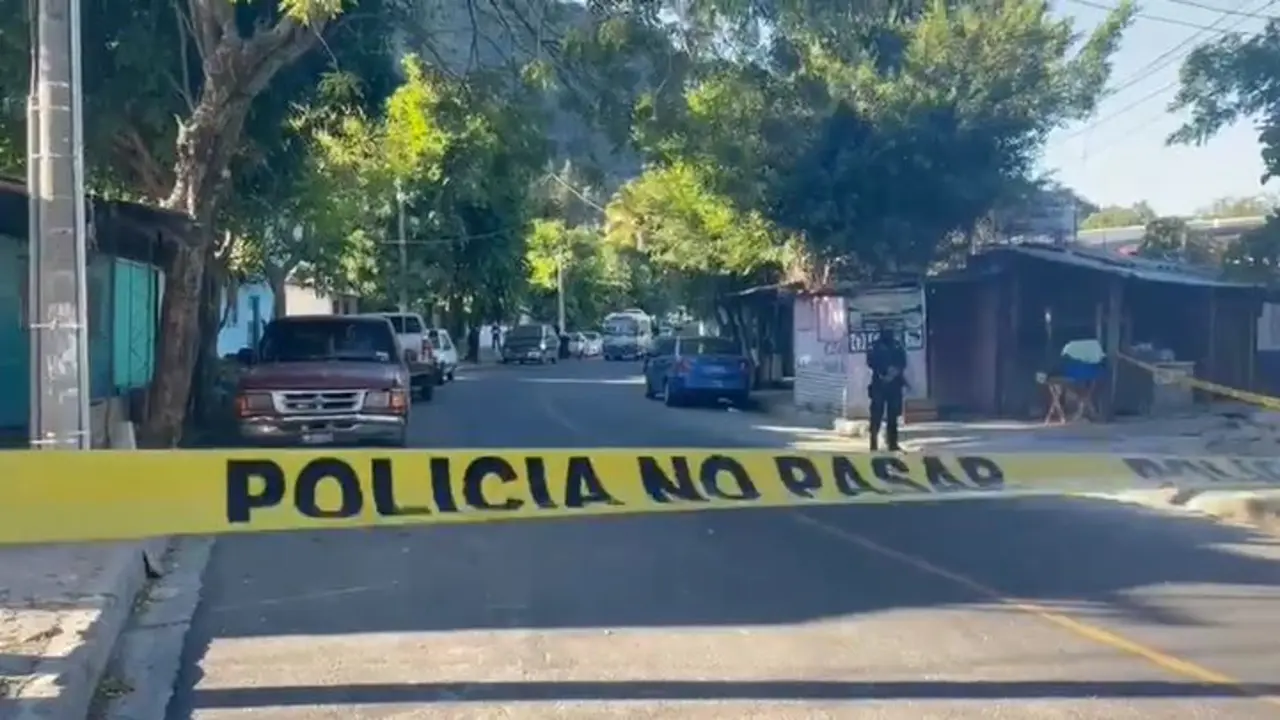 Maestro asesinado en coaster de la 11