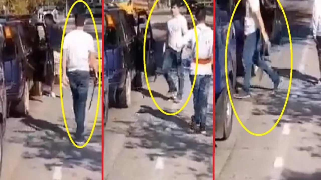 Le sac&oacute; el machete