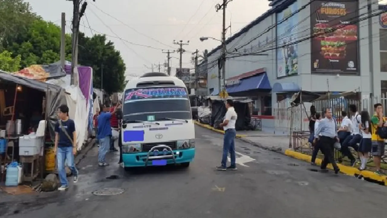 Microb&uacute;s en Soyapango