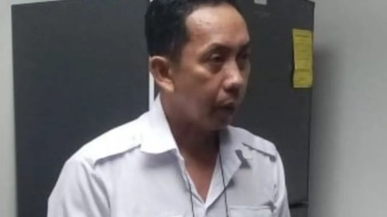 Capturado por tirar contenedores