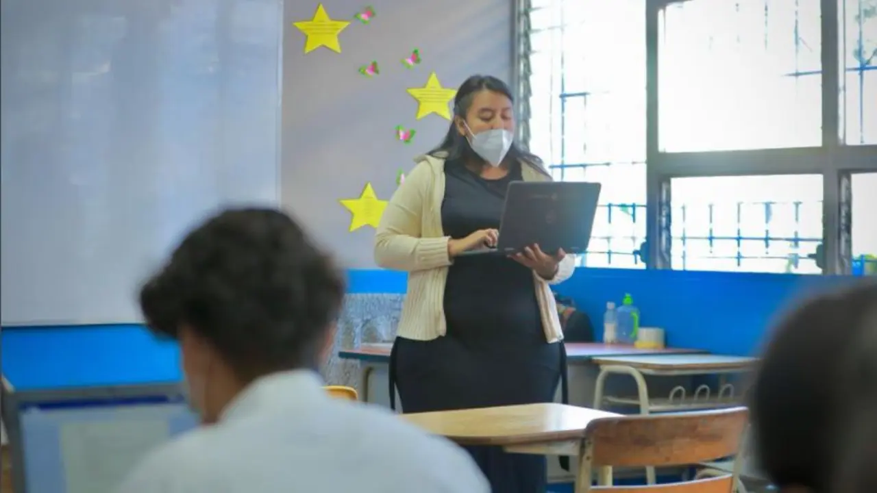 Escuelas p&uacute;blicas