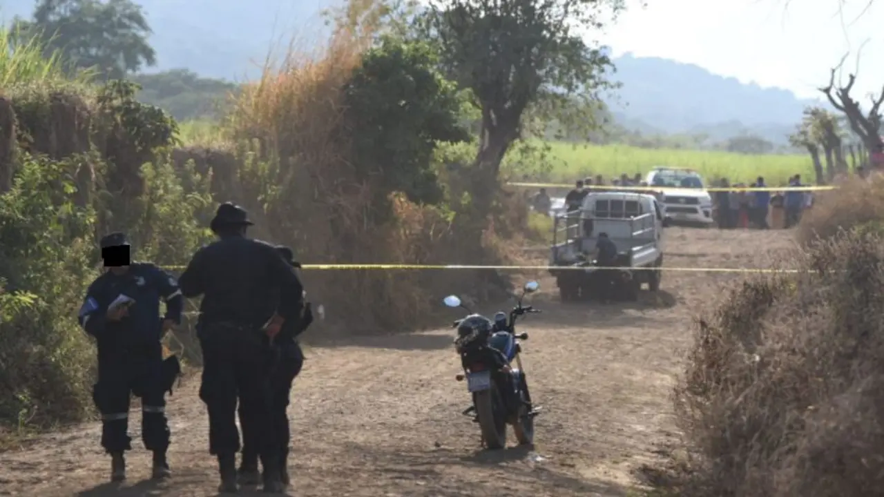 Dos alba&ntilde;iles asesinados