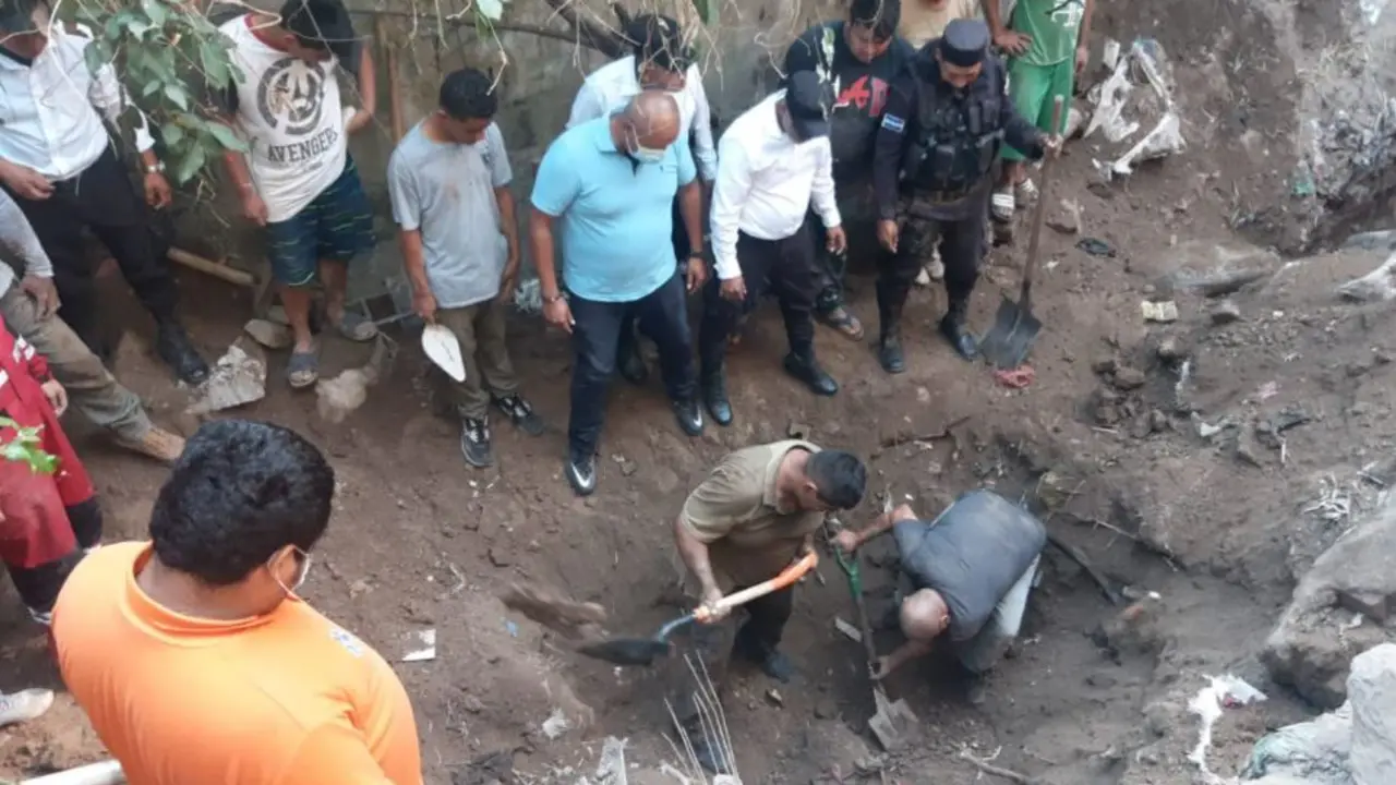 Soterrados en San Miguel